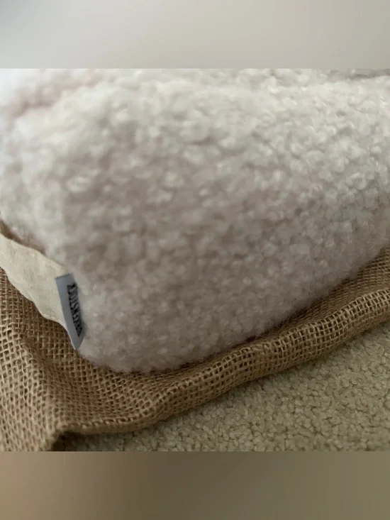 🆕 Birkenstock Sherpa Teddy Zip Cosmetic Case - Picture 3 of 8